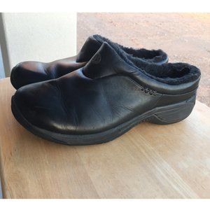 Merrell Black Leather Slip On Ladies Size 10/41